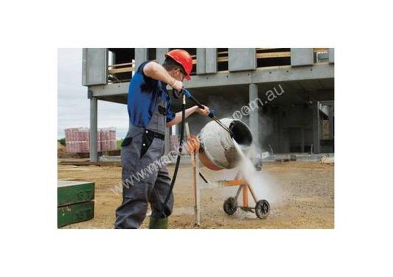 caption Gerni MC 5M 240/870PE, Petrol Honda Pressure Washer, 3480PSI