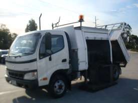 Hino Dutro 6500 Service Body Truck - picture1' - Click to enlarge