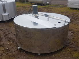 STAINLESS STEEL TANK, MILK VAT 950 LT - picture0' - Click to enlarge