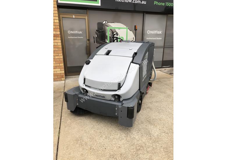 caption Sweeper Scrubber combo