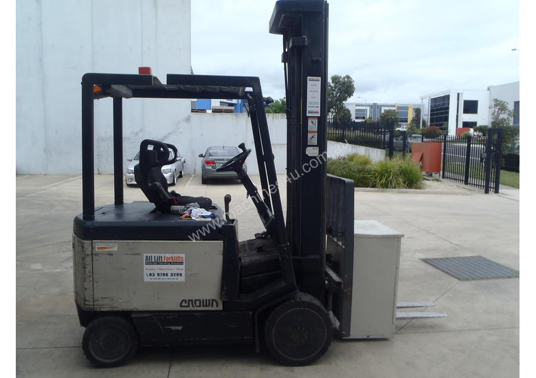 caption Crown Electric Forklift 6.2m Mast