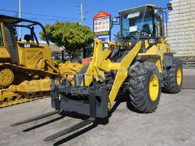 KOMATSU WA100-6 Wheel loader Work Ready attachments Package MACHWL - picture0' - Click to enlarge