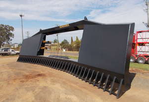 Homan   24' Drive In Stick Rake