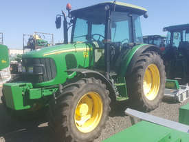 John Deere 5720 Premium FWA/4WD Tractor - picture0' - Click to enlarge