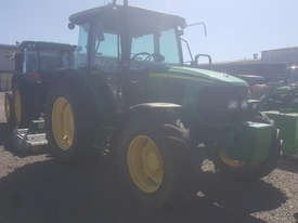 John Deere 5720 Premium FWA/4WD Tractor - picture0' - Click to enlarge