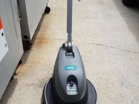 Tennant Floor burnisher - picture0' - Click to enlarge