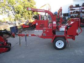 USED MORBARK M8D CHIPPER - picture0' - Click to enlarge