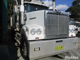 2010 Western Star 4900FX Constellation - picture0' - Click to enlarge