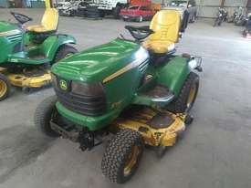 John Deere X748 - picture1' - Click to enlarge