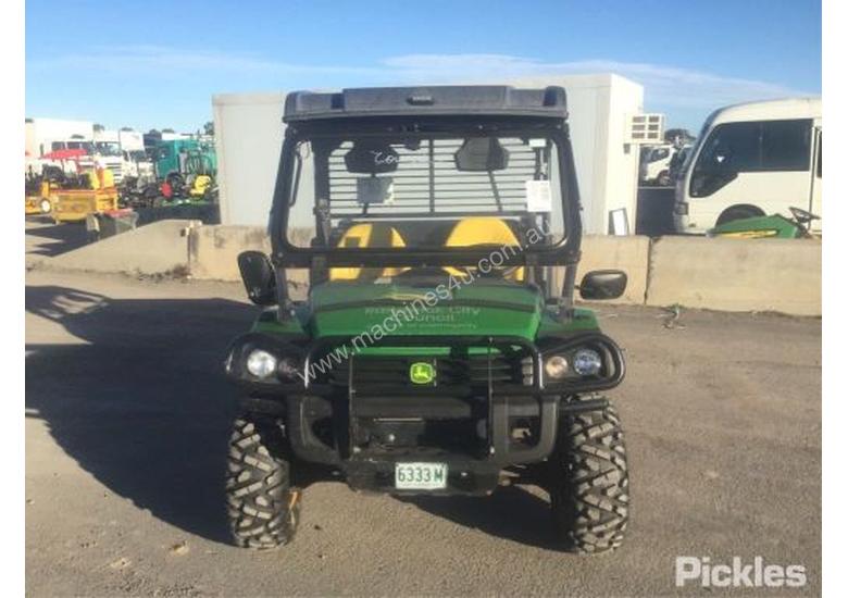 caption 2015 John Deere Gator 825i