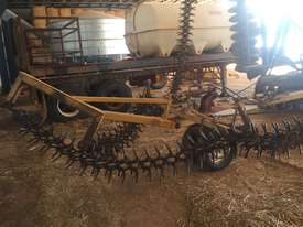 Grizzly S100 Offset Discs Tillage Equip - picture1' - Click to enlarge