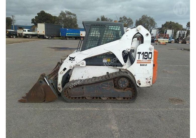 caption Bobcat T190