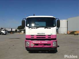 2010 Isuzu FVY1400 - picture1' - Click to enlarge