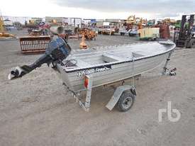 SAVAGE SWIFT MK.II Boat - picture2' - Click to enlarge