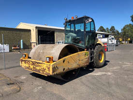 Volvo SD160 Vibrating Roller Roller/Compacting - picture1' - Click to enlarge