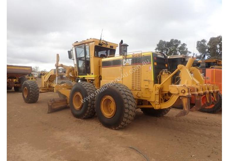 caption Caterpillar 16H Grader