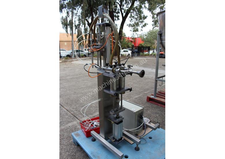 caption Vertical Piston Filler