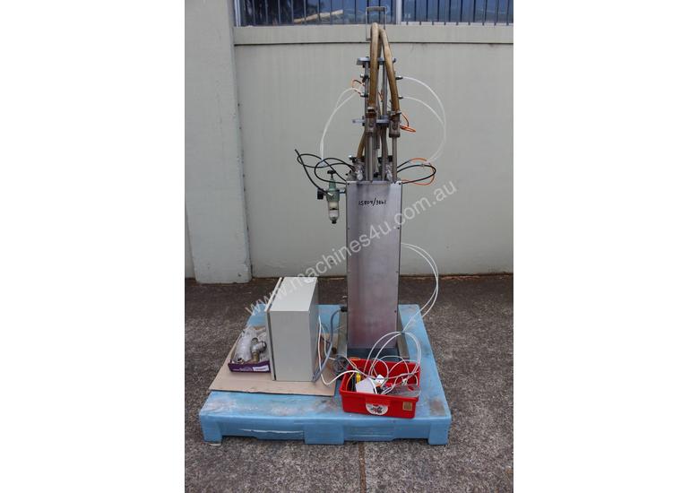 caption Vertical Piston Filler