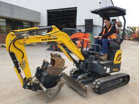 2017 NEW HOLLAND E17C 1.7T MINI-EXCAVATOR WITH LOW 459 HOURS - picture0' - Click to enlarge