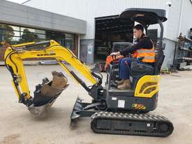2017 NEW HOLLAND E17C 1.7T MINI-EXCAVATOR WITH LOW 459 HOURS - picture2' - Click to enlarge