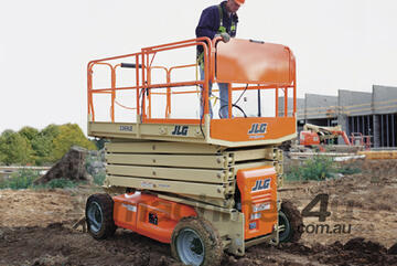 JLG 3369LE 32ft RT Bi-Energy Scissor Lift All-Terrain Capability & Bi-Energy Flexibility