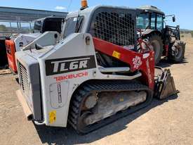 2017 Takeuchi Skid Steer Loader - picture2' - Click to enlarge