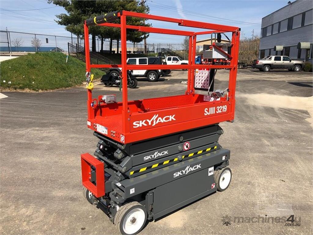 Skyjack 19ft Electric Scissor Lift with Galvanised Trailer STM Equipment