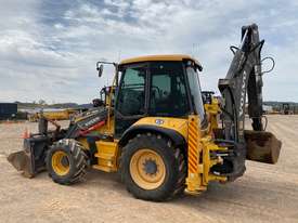 2014 Volvo BL71B Backhoe - picture1' - Click to enlarge