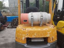 TCM 2.5 ton forklift - picture0' - Click to enlarge