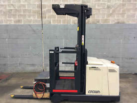 Crown LP3000 Stock Picker Forklift - picture0' - Click to enlarge