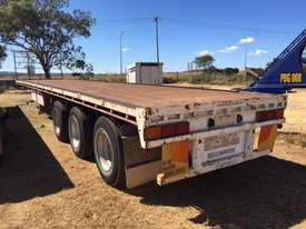 45ft KRUEGER flat top trailer - picture0' - Click to enlarge