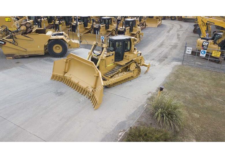 caption Caterpillar D6T XL Dozer