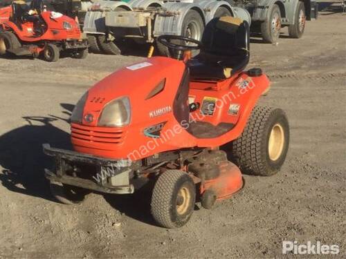 Kubota T2080