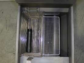 Frymax RC-300 Single Pan Fryer - picture1' - Click to enlarge