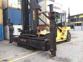 9.0T Diesel Empty Container Handler - picture2' - Click to enlarge