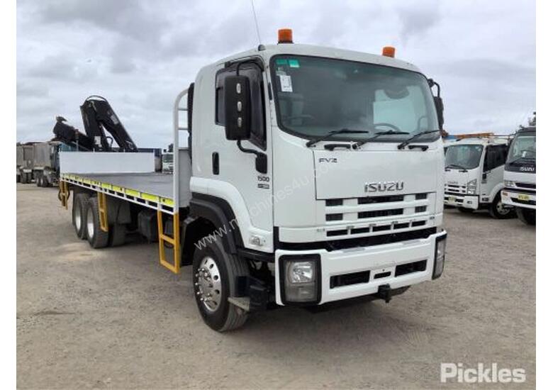 caption 2009 Isuzu FXZ1500