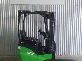 New Noblelift 800kg Compact 3 Wheel Lithium Ion Electric Forklift - picture0' - Click to enlarge