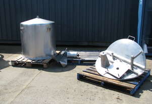 Stainless Steel Tank with Mixer - 600L