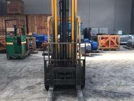 3.5 tonne Fork Lift Hyster Model S80B Used  - picture0' - Click to enlarge