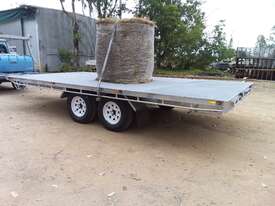 Tandem flat top trailer - picture1' - Click to enlarge