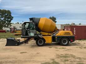 LZ3500 SELF PROPELLED/LOADING CEMENT MIXER - picture2' - Click to enlarge