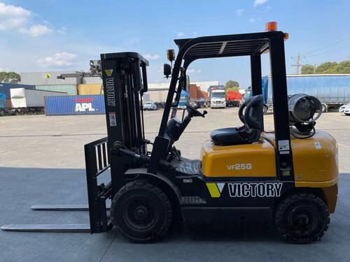 Victory VF25G Dual Fuel Forklift