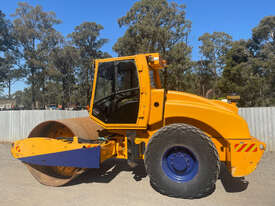 JCB VM 115 Vibromax Vibrating Roller Roller/Compacting - picture1' - Click to enlarge