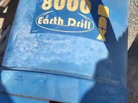 8000 EARTH DRILL AUGER TORQUE $4,000 + GST - picture0' - Click to enlarge