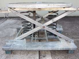 Pallet Leveller - picture2' - Click to enlarge