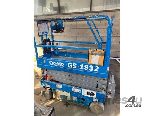 Genie Scissor Lift