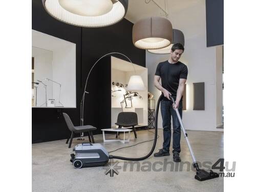 Nilfisk VP600 Vacuum
