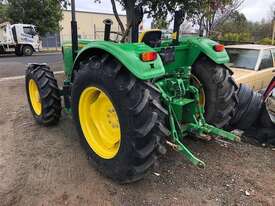 John Deere 5075E - picture2' - Click to enlarge