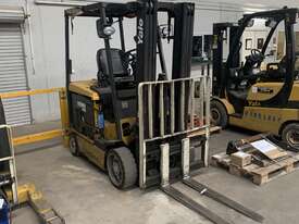 Yale ERC050GH Electric Forklift - picture0' - Click to enlarge