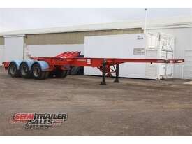 Buy Used 2004 Krueger Krueger Semi 40FT Retractable Skel Trailer Skel ...